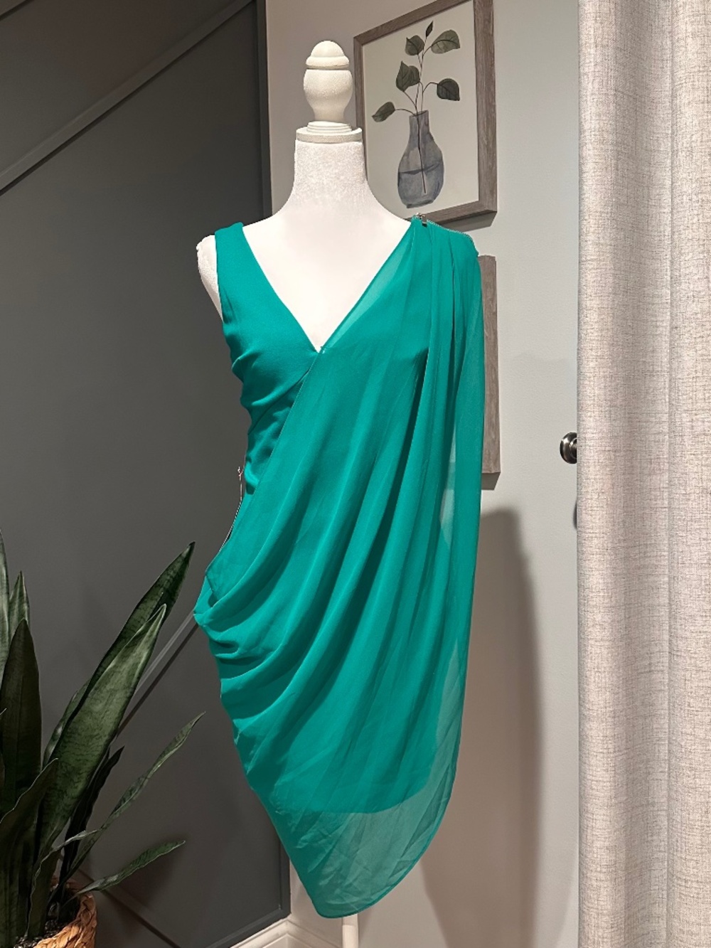 Bebe Elegant One-shoulder Draped Dress in Teal Size Small